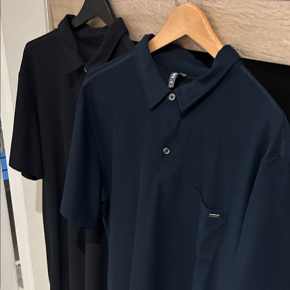 Vuori Men's Polo Shirt in Black and Navy
Set of 2.